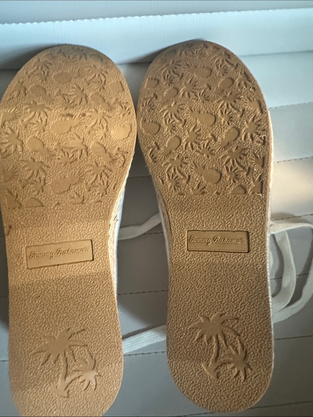 Tommy Bahama  White Canvas Lace-Up Espadrille Sneakers 6.5 - Picture 3 of 5